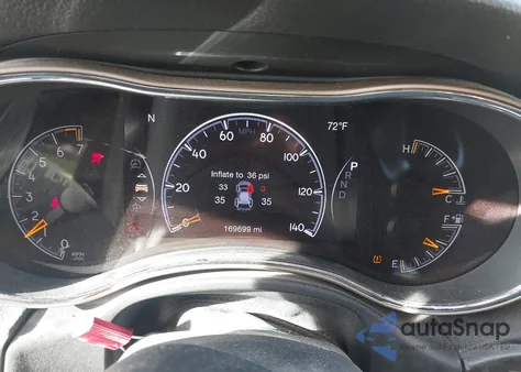 2016 Jeep Grand Cherokee Laredo from USA, damaged, VIN 1C4RJFAG5GC444308